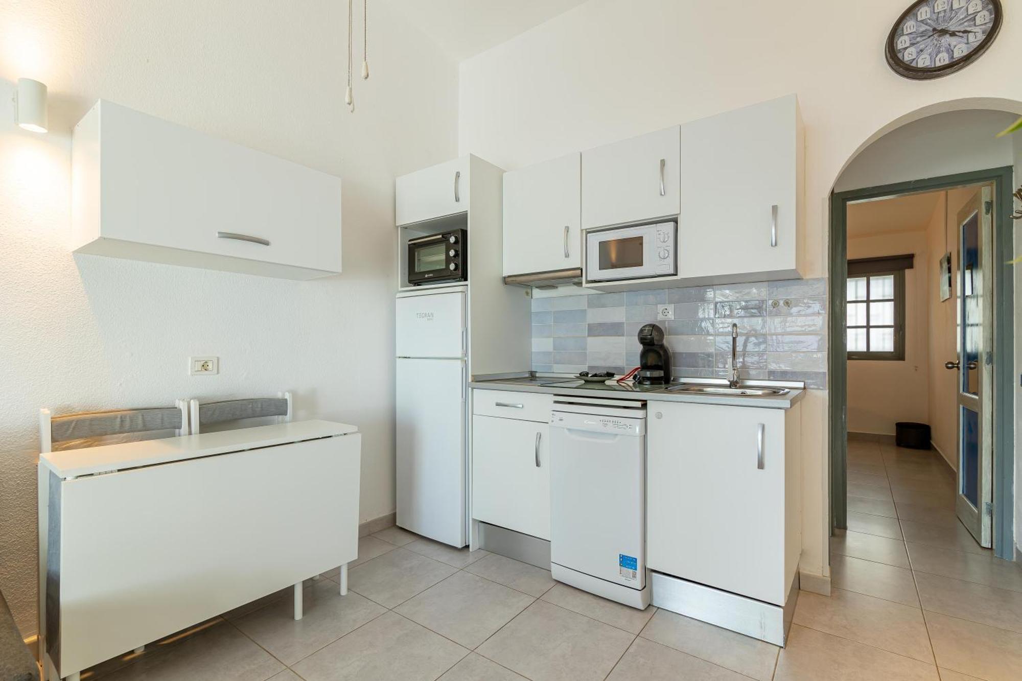 Andrea'S Bungalow, Garden, Barbecue And Pool! San Bartolome Bagian luar foto
