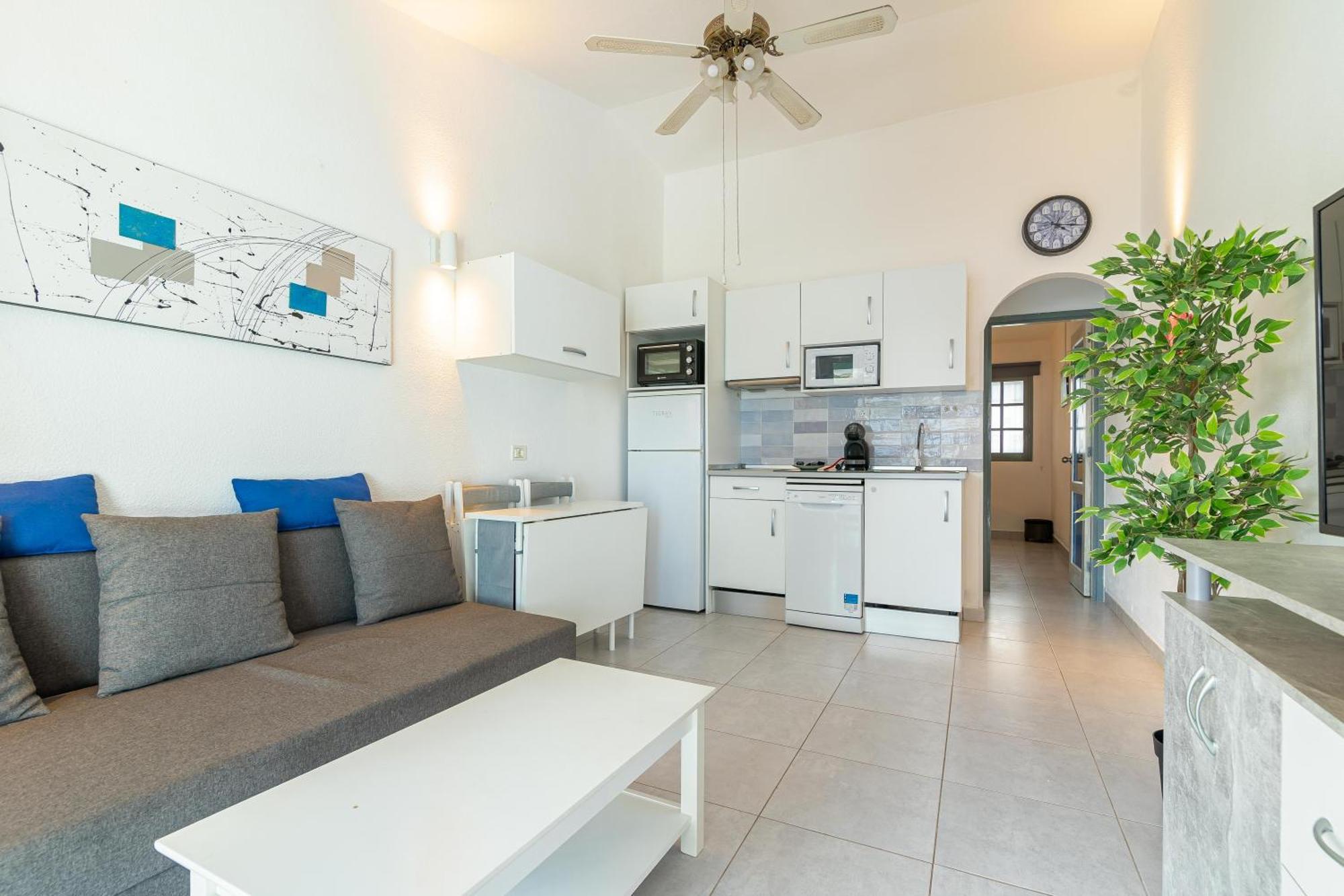 Andrea'S Bungalow, Garden, Barbecue And Pool! San Bartolome Bagian luar foto